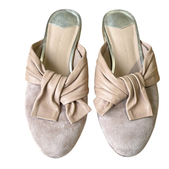 Diane von Furstenberg DVF Suede Leather Neutral Light Mauve Flat Mules Size 6M - Picture 4 of 13